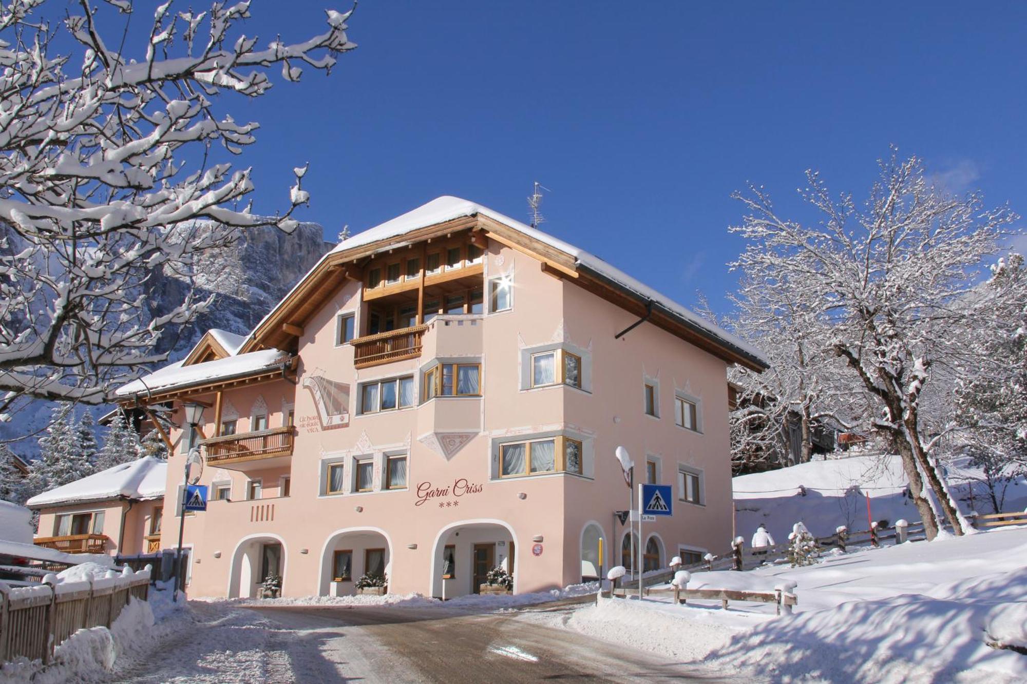 Garni Criss Aparthotel Colfosco Buitenkant foto