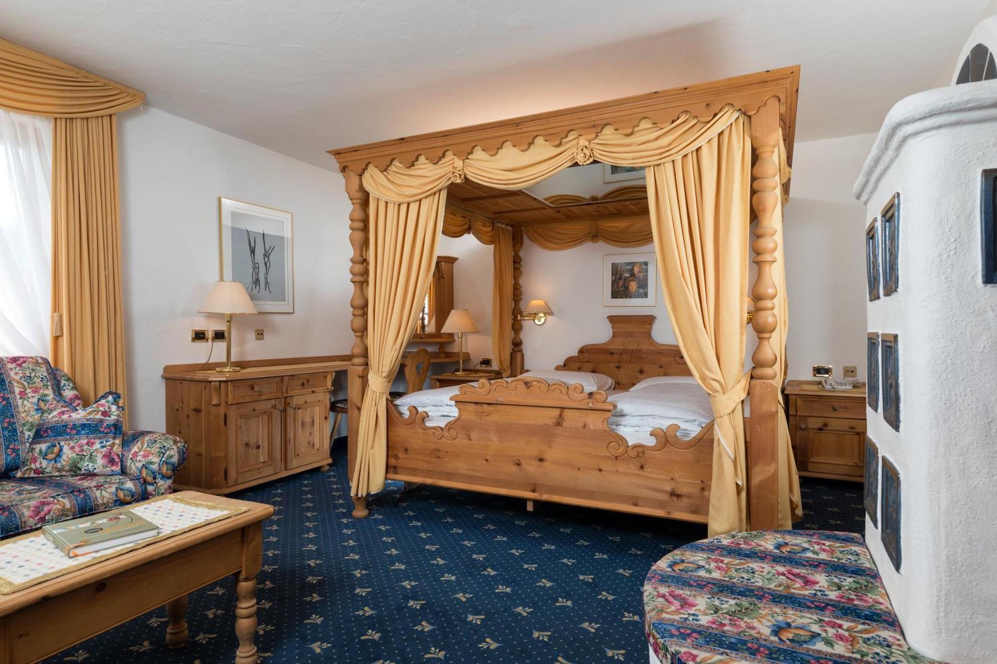 Garni Criss Aparthotel Colfosco Buitenkant foto